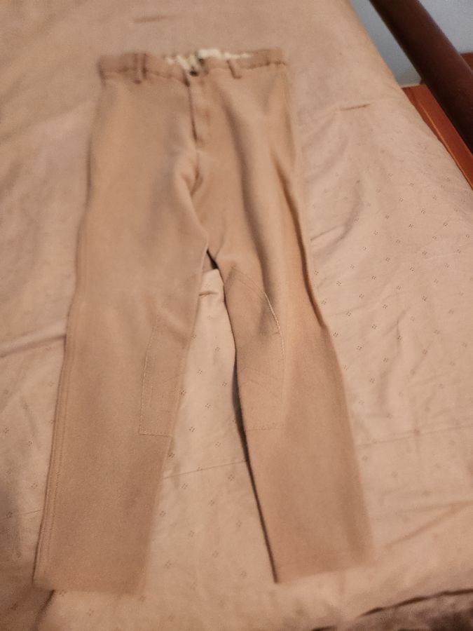 Devon Aire Breeches size 28