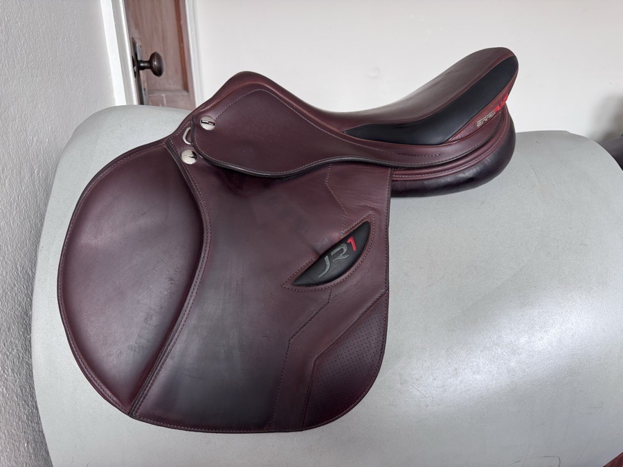 17.5” Erreplus JR1 Saddle - SL Panels - WOOL Flocked and Fully Adjustable!