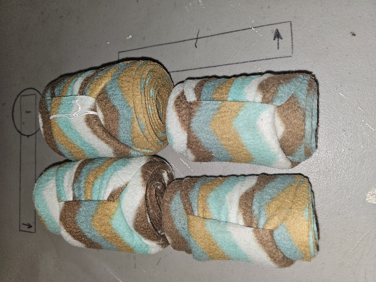 Set of 4 polo wraps chevron print