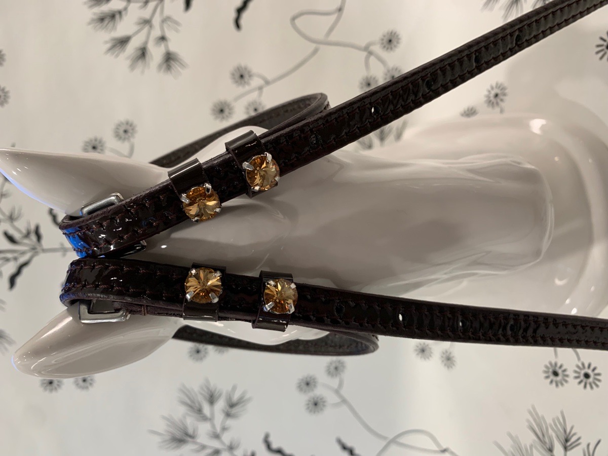 Patent leather spur straps