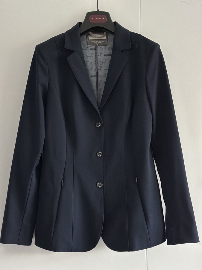 Must go! Brand New Animo LP Ladies Show Coat - Navy