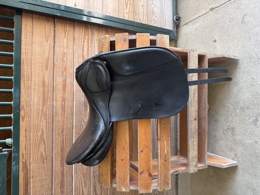 Stubben dressage saddle