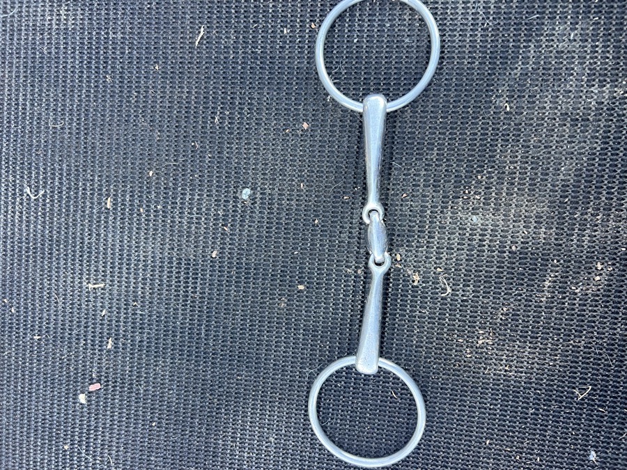 Stubben SteelTech Locking Snaffle