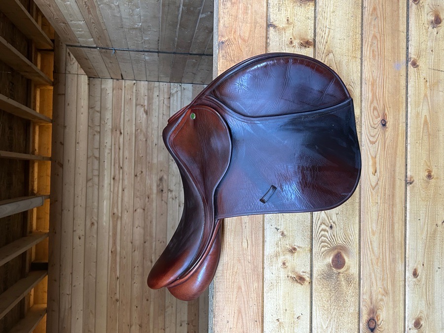 17” County Innovation (2011)