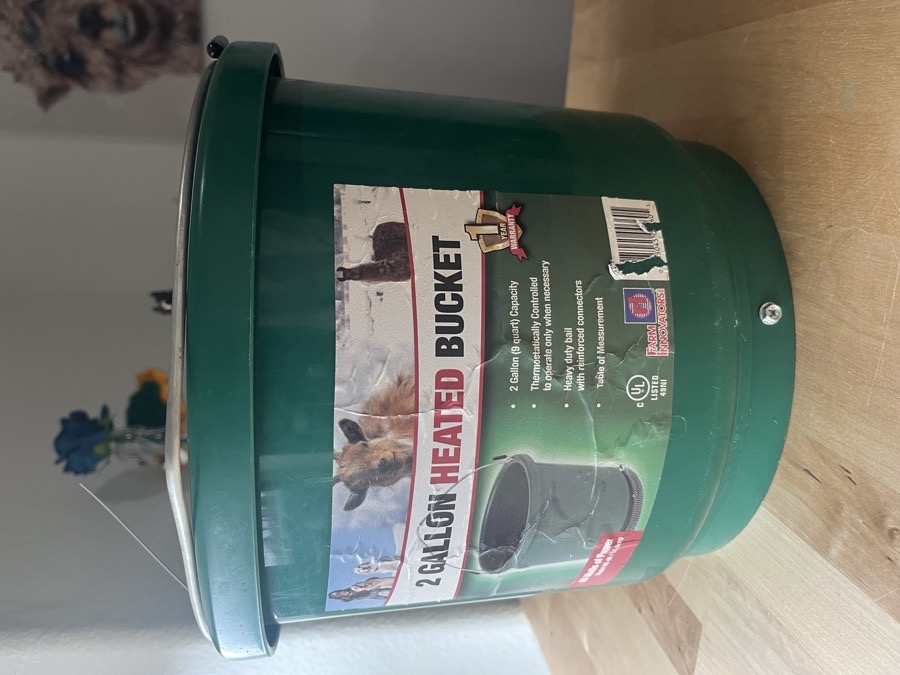 2 Gallon Heated Water Bucket
