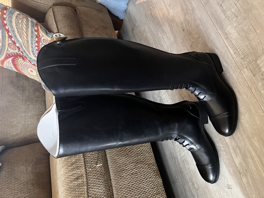 Ariat® Challenge II Zip Field Boot 9.5 New in Box