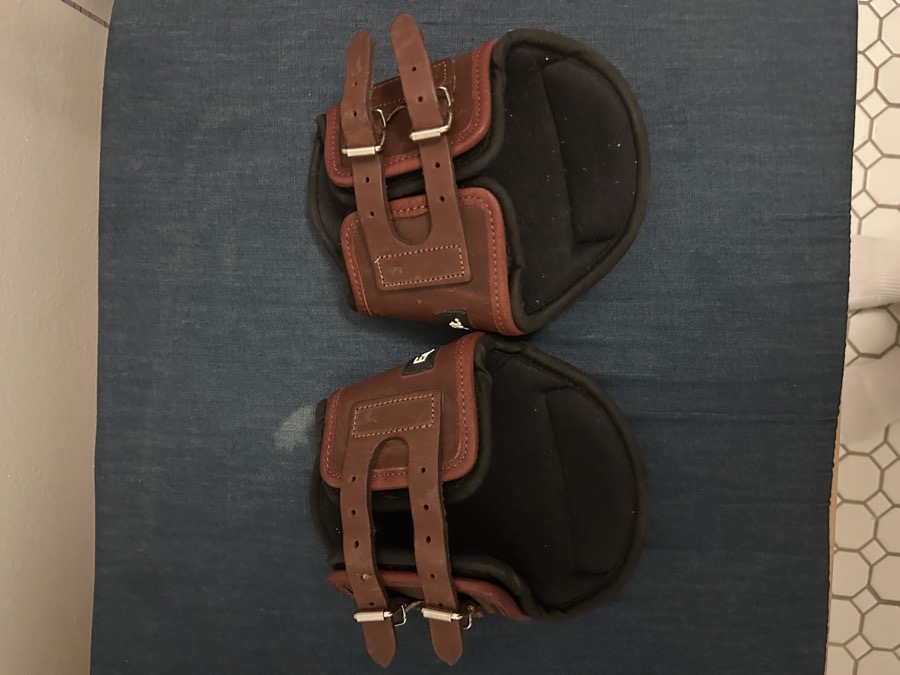Brand new m/l equifit leather eq hind boots