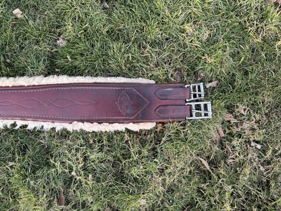 Edgewood sheepskin girth
