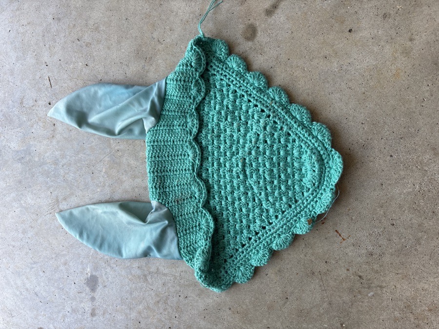 riders international crochet ear bonnet