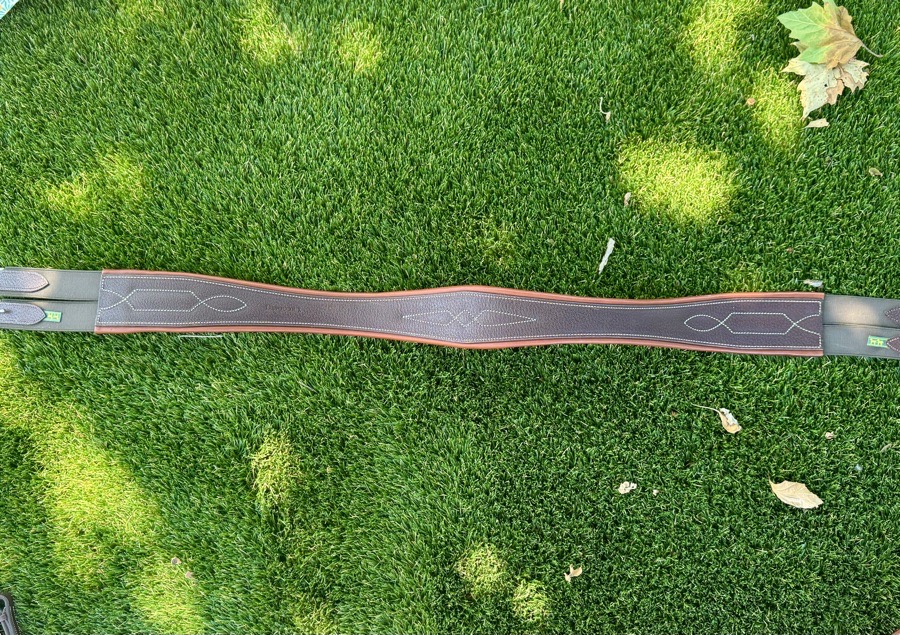 Brand new Hunter girth