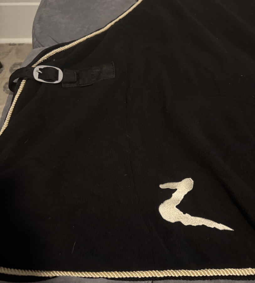 Horze Fleece Show Cooler size 72 - Black/Gold