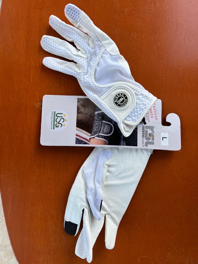 NWT USG Gloves white