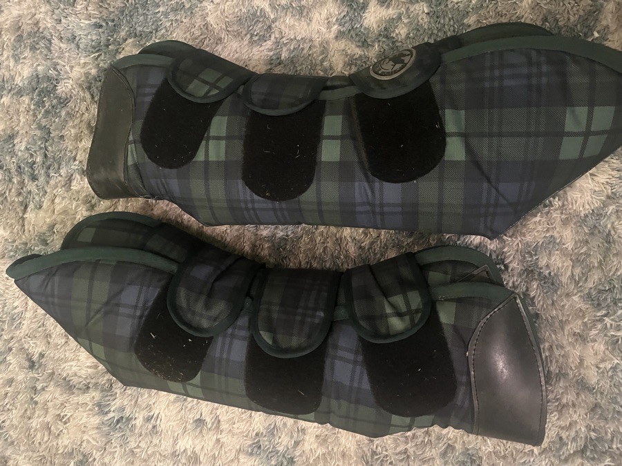 Horse shipping boots