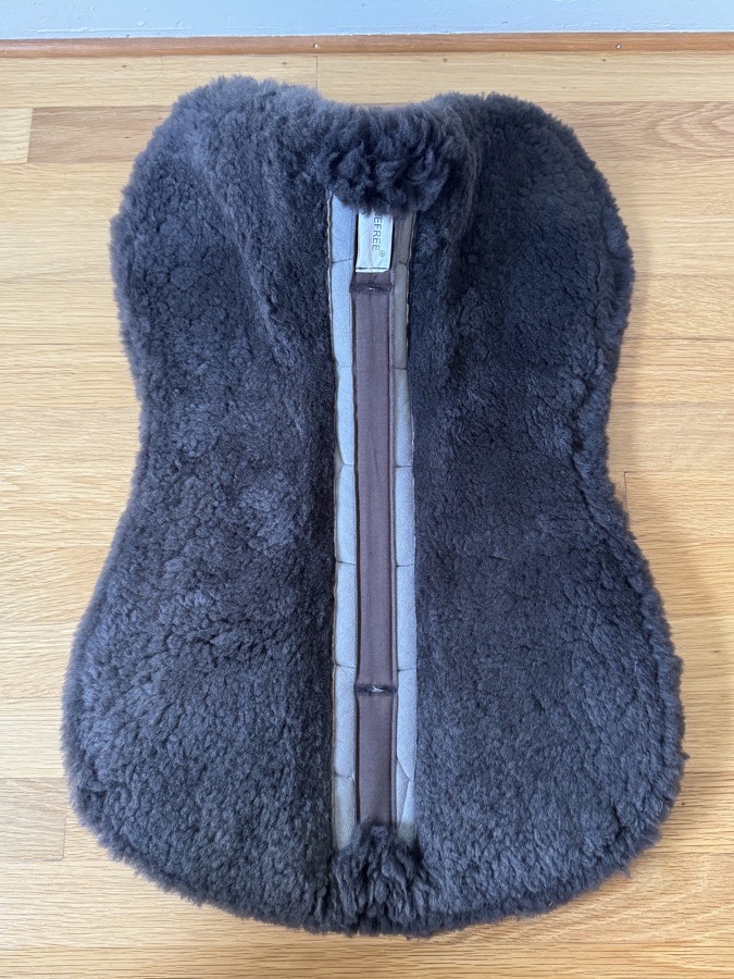Mattes Sheepskin Half Pad