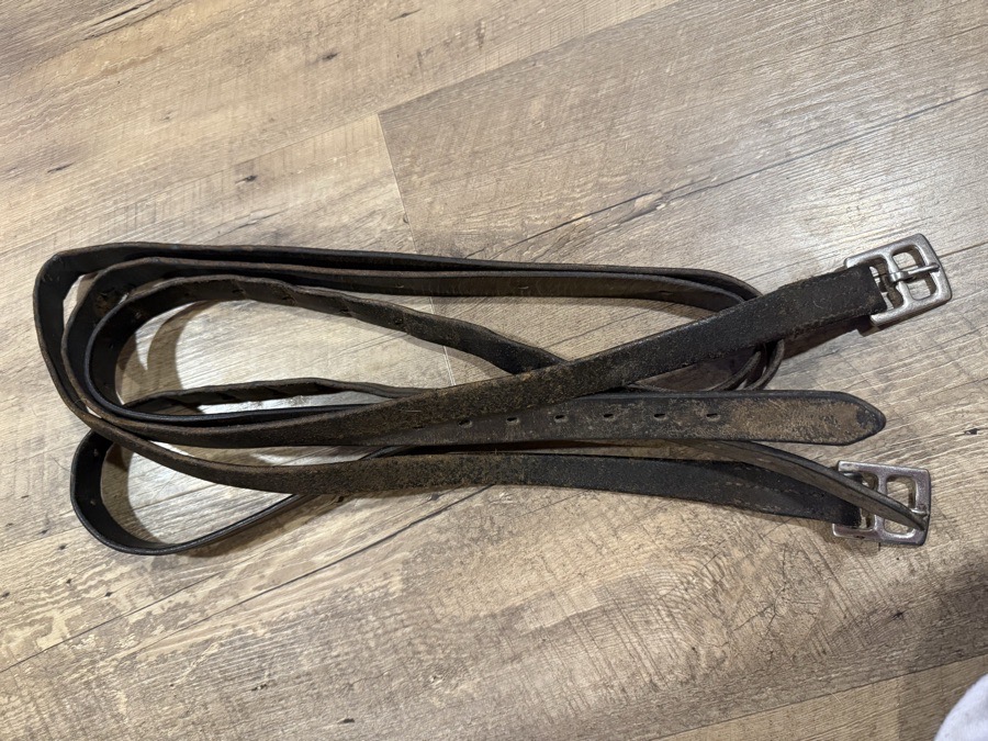 70” brown stirrup leathers