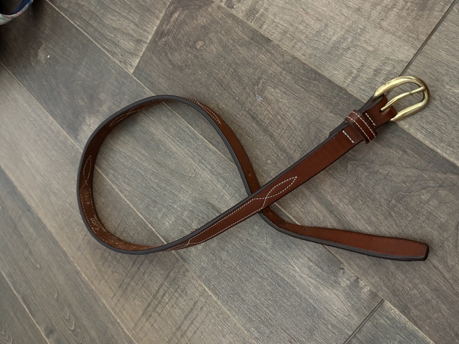 Tory leather 3/4” belt with stitched patterns and brass buckle