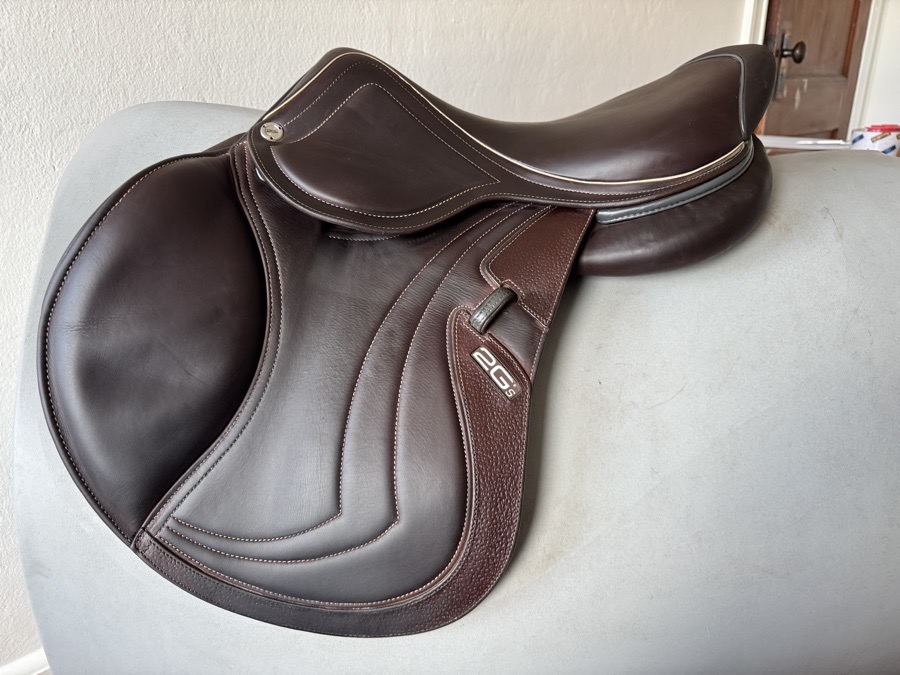 17” 2022 CWD SE32 Mademoiselle 2Gs PRO Saddle - 2C - Full Buffalo