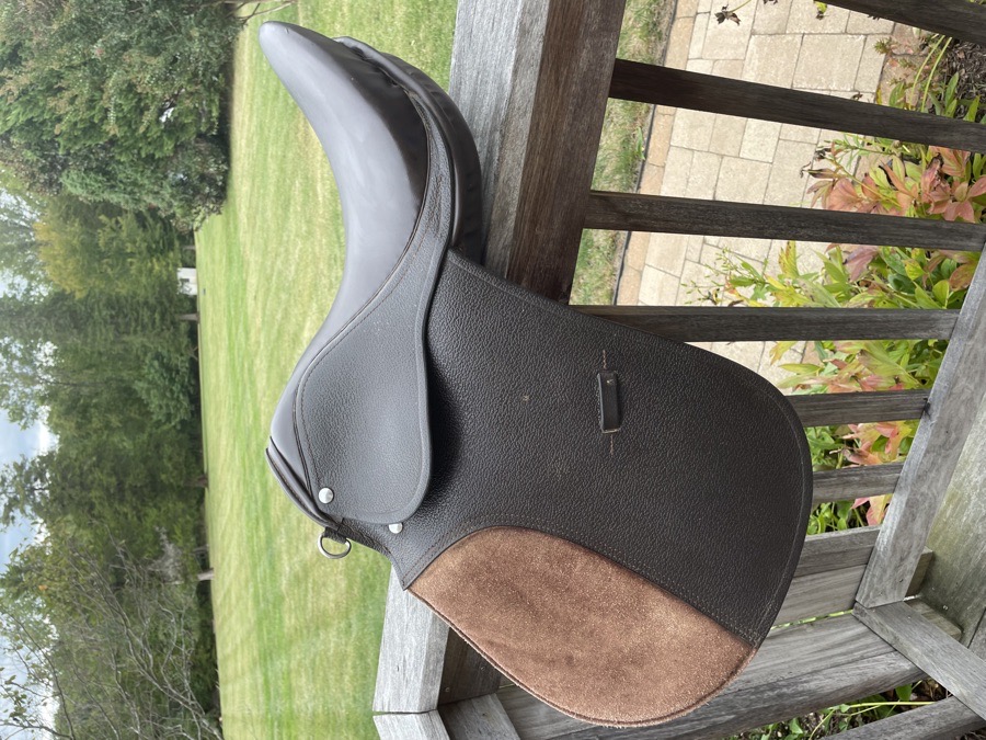 Custom 16” Saddle
