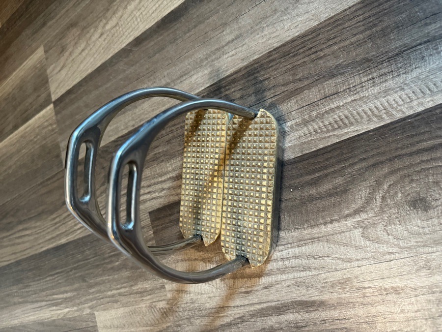 Metal Stirrups