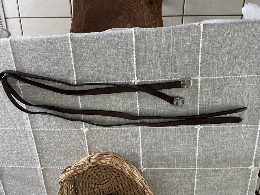 Kids Stirrup Leathers