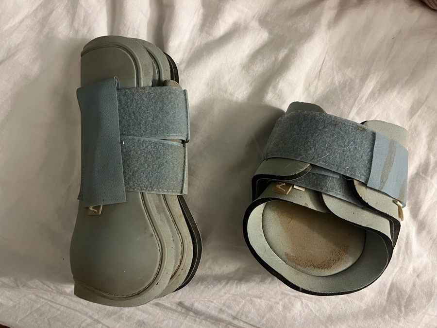 Light blue set of boots