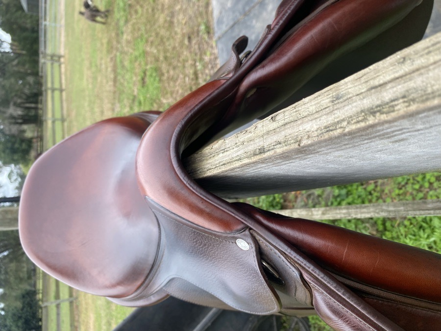 17" Antares Comfort 2 Saddle - 2019 - 2A Flaps - 4.75" dot to dot × 1