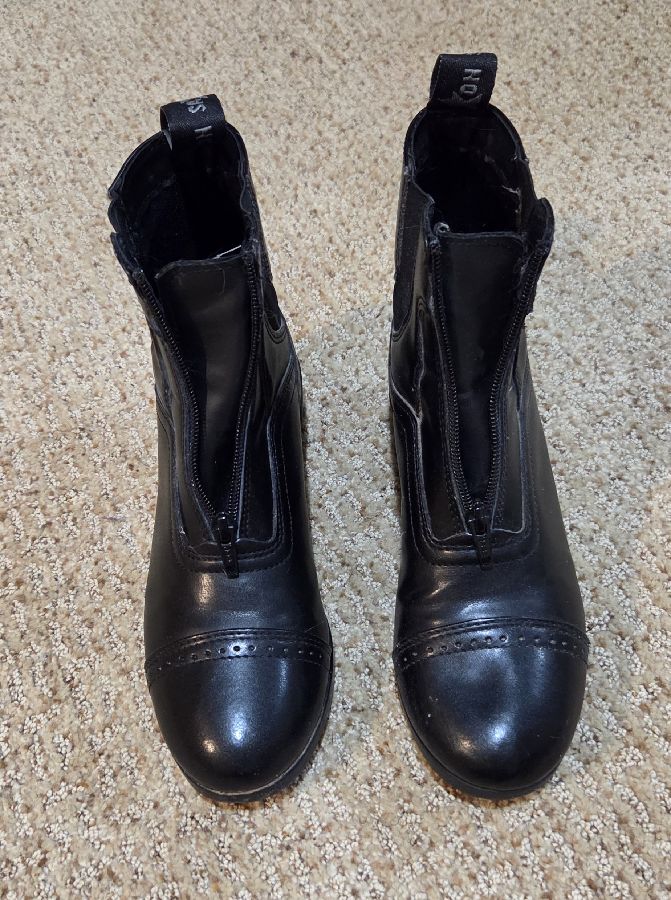 Saxon Size 6.5 Girl's Black Riding Boots