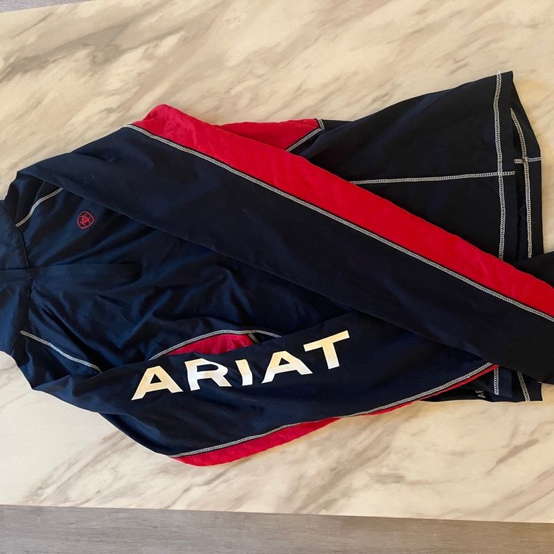 Ariat Long sleeve