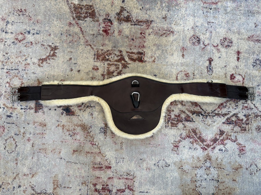 Equiline Leather Belly Guard Girth w/ Sheepskin Liner