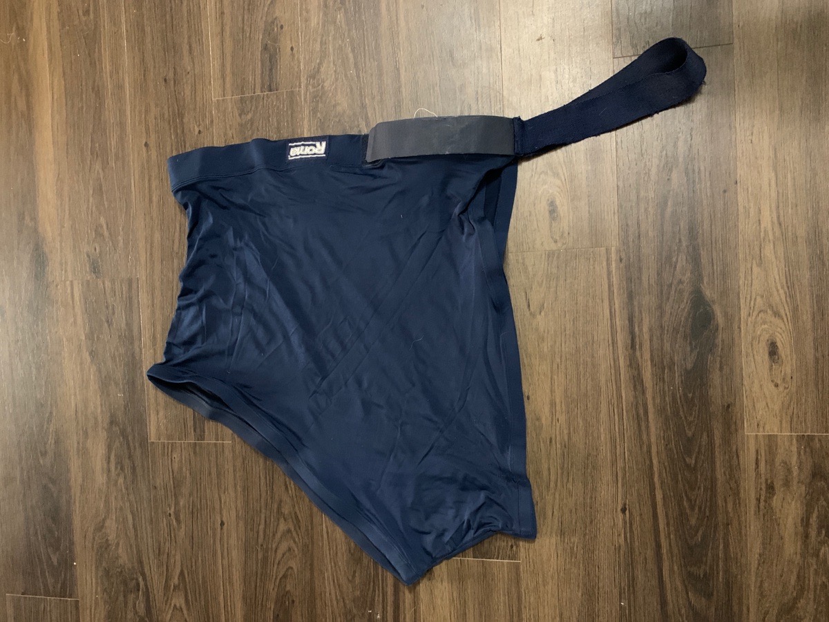 Roma shoulder stretch gaurd