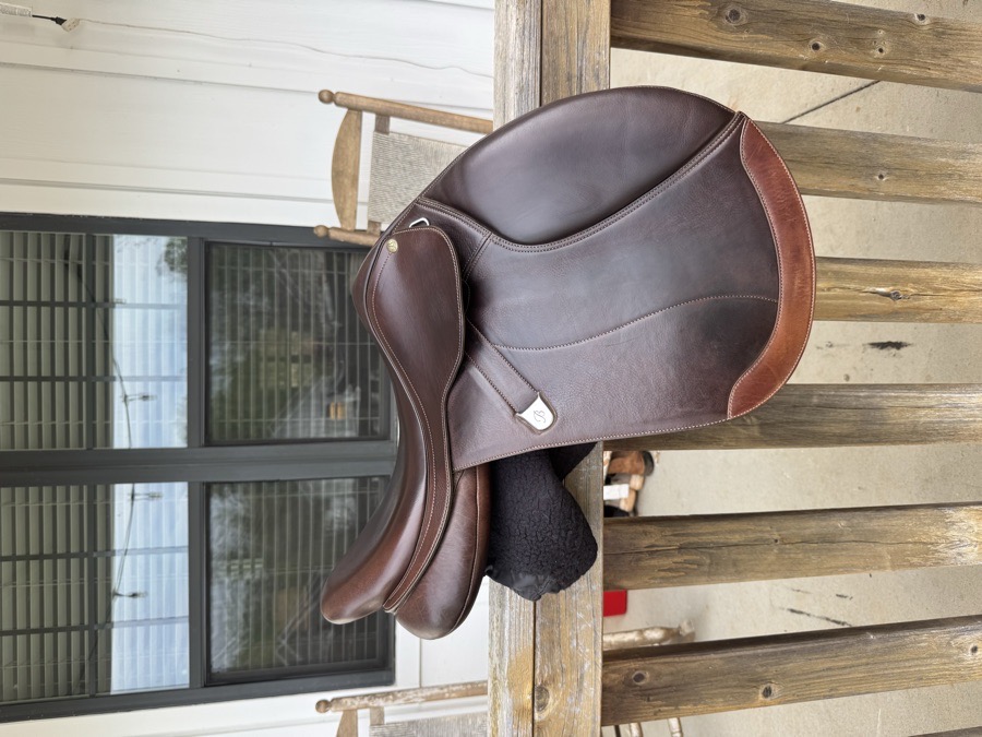 2021 Bates CC Jump Saddle 17.5”