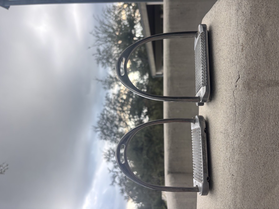 MDC Wide Foot Stirrups