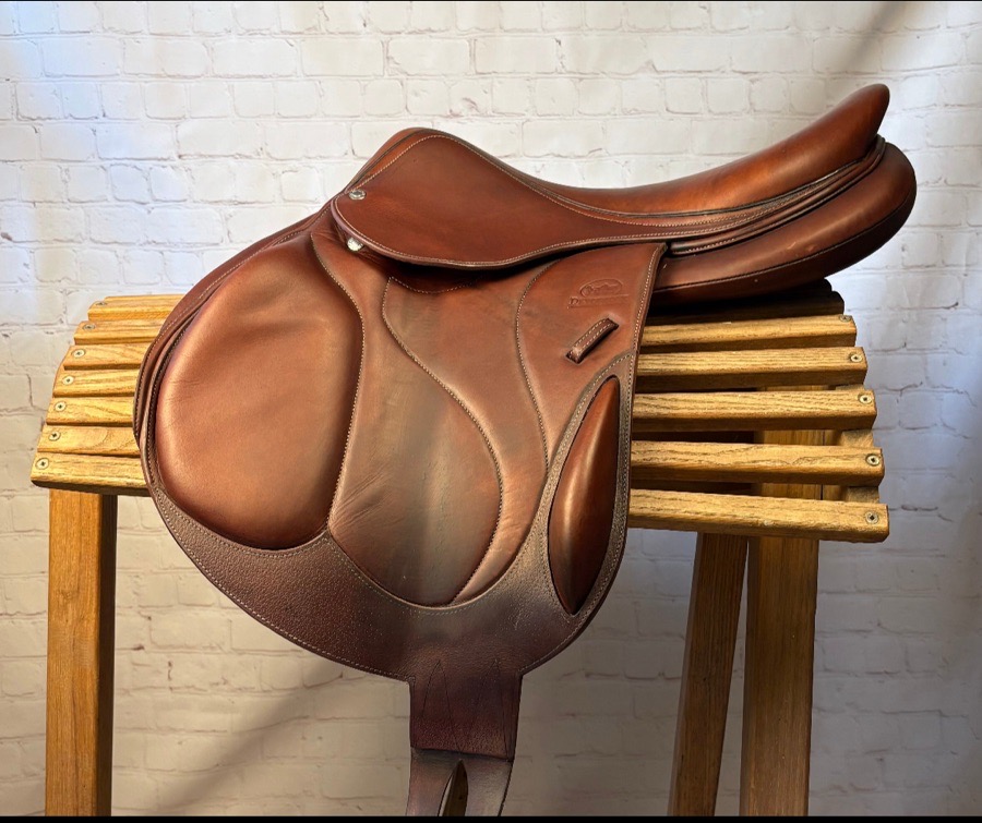 Devoucoux | Chiberta | 17.5” | 2A