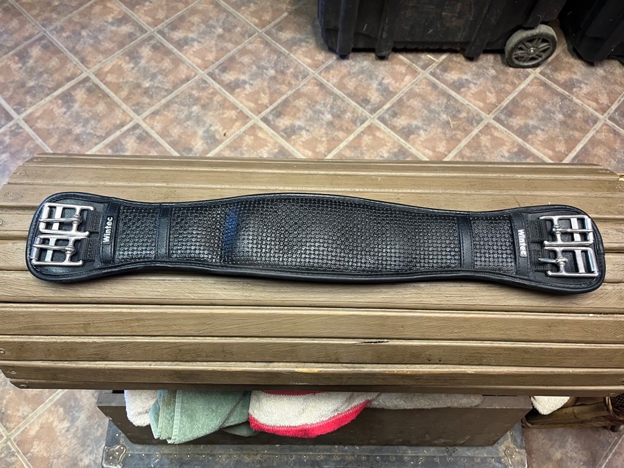 Wintec chafeless pro dressage girth