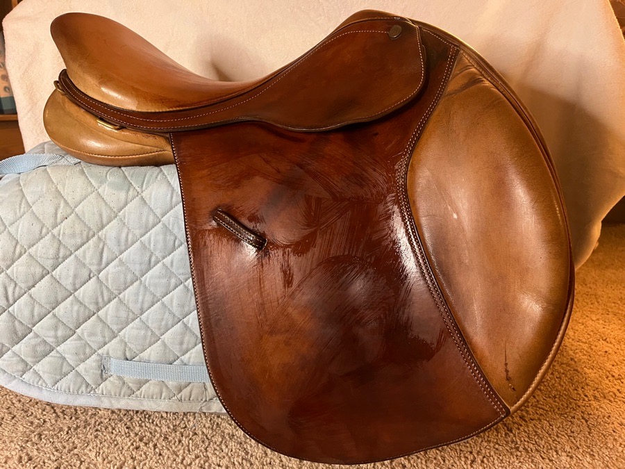 Bates Cair saddle