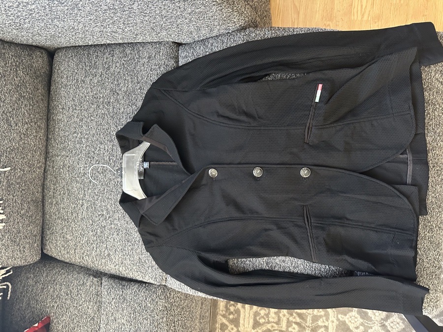 Alessandro Albanesse Platnium Woman’s Show Coat