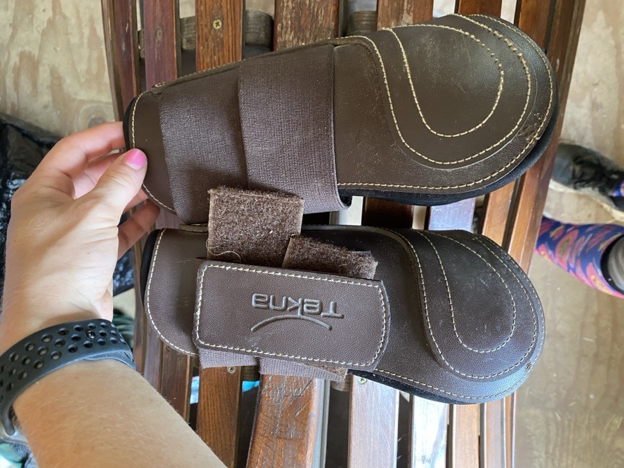 Tekna open front boots