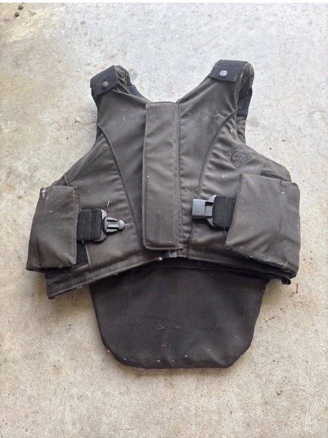 CHARLES OWEN JL9 xc Vest