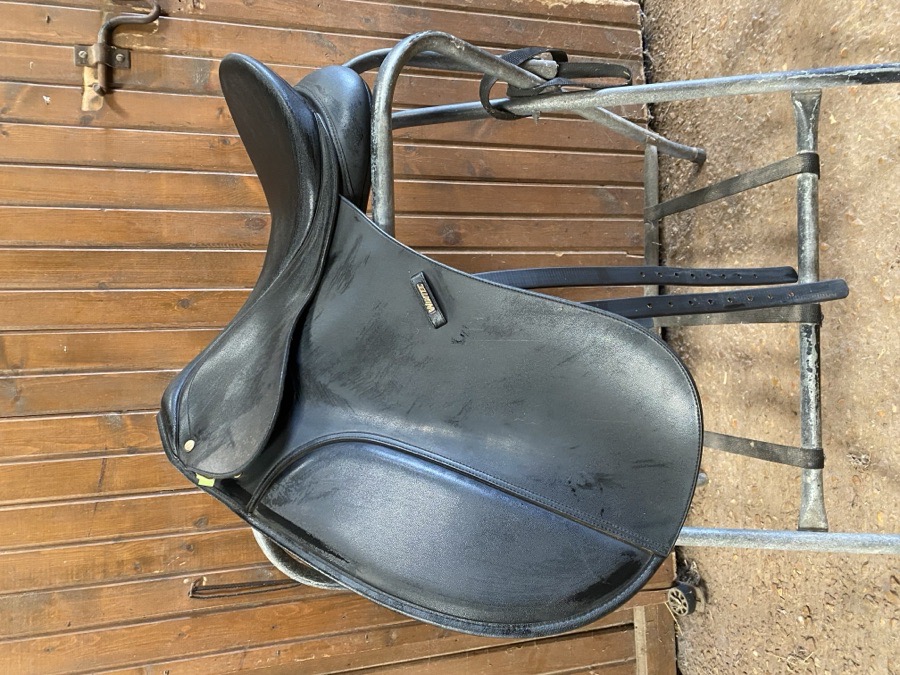Wintec Dressage Saddle with Cair