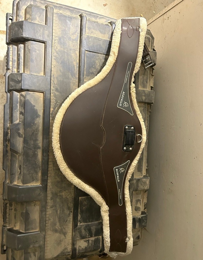 Acavallo Gel&PVC With Belly Flap girth size 52