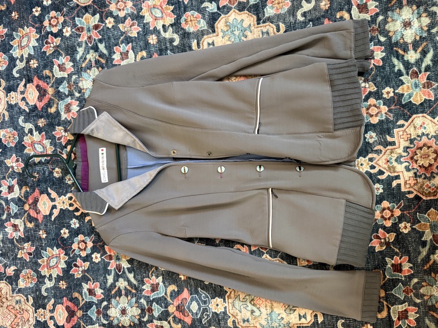 Animo Show Coat IT38