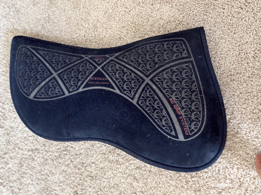 Acavallo Half Pad MF HPS CW-CS suede AC grip flat