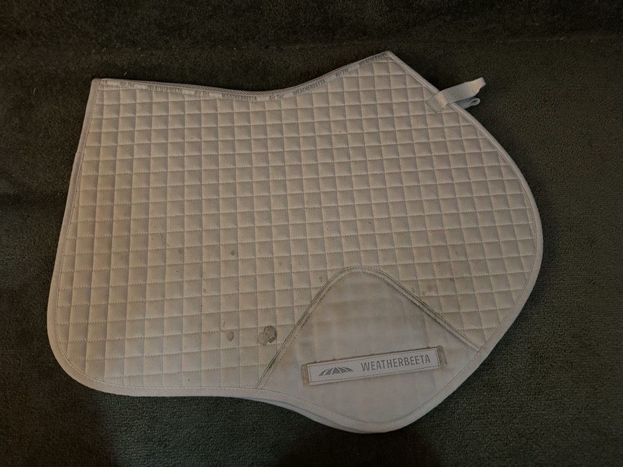 White Weatherbeeta Jump Pad