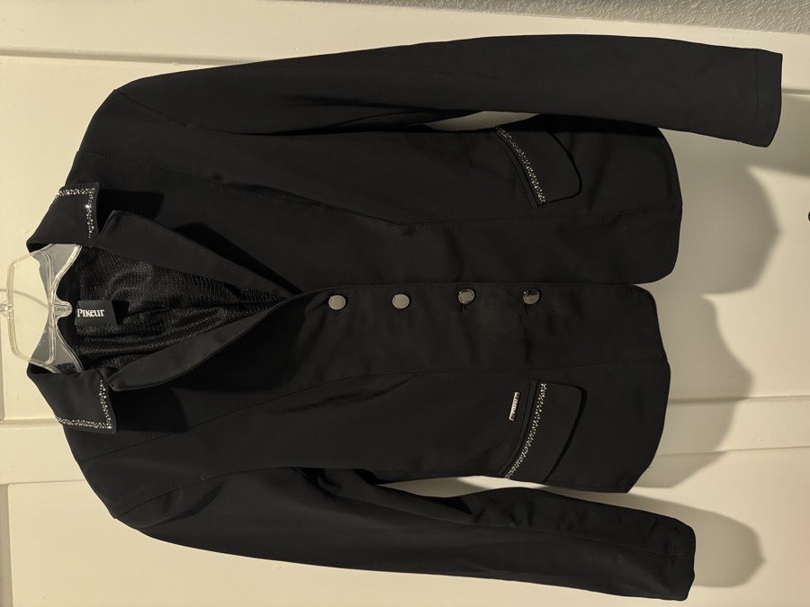 Show Jacket