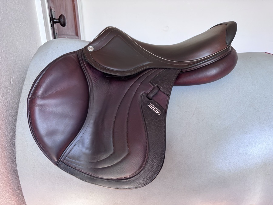17.5” CWD SE31 Mademoiselle 2Gs Saddle - 2020 - 2C - Full Buffalo