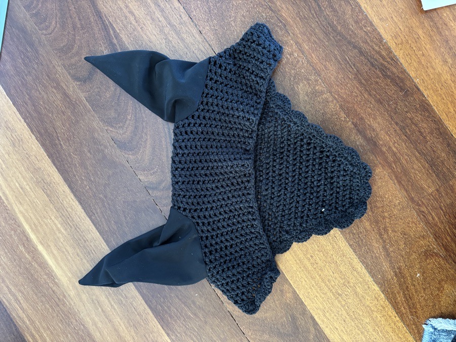 Black Ear Bonnet cob