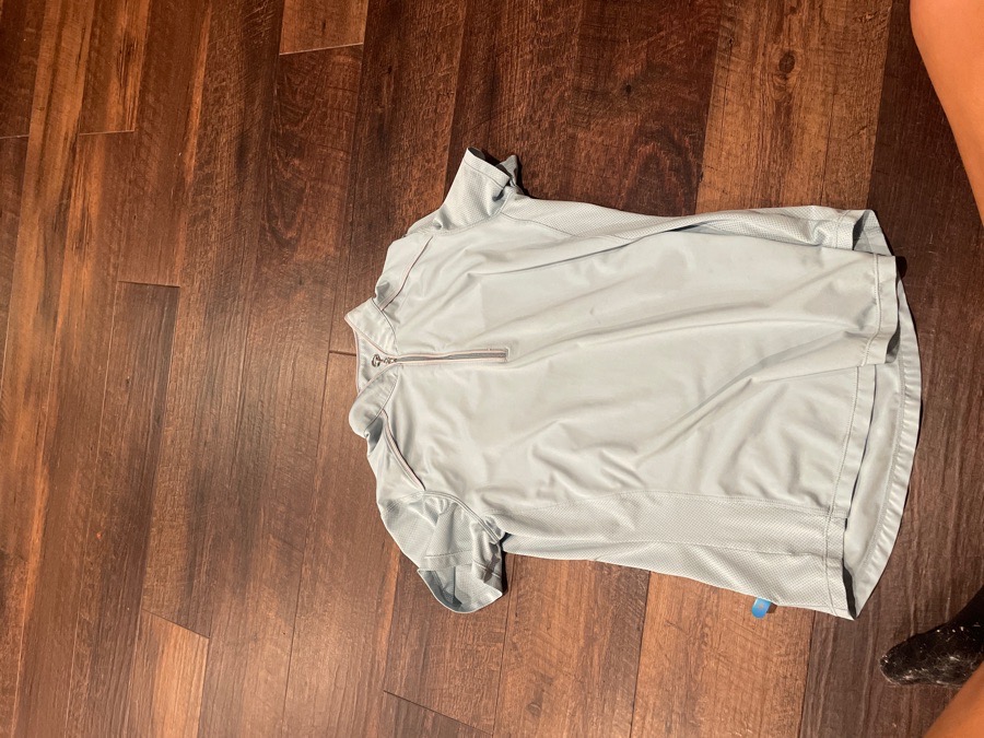 Chestnut Bay riding shirt size small