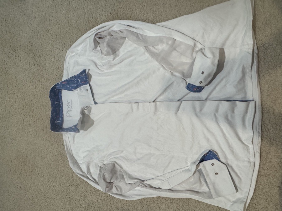 Long sleeve show shirt