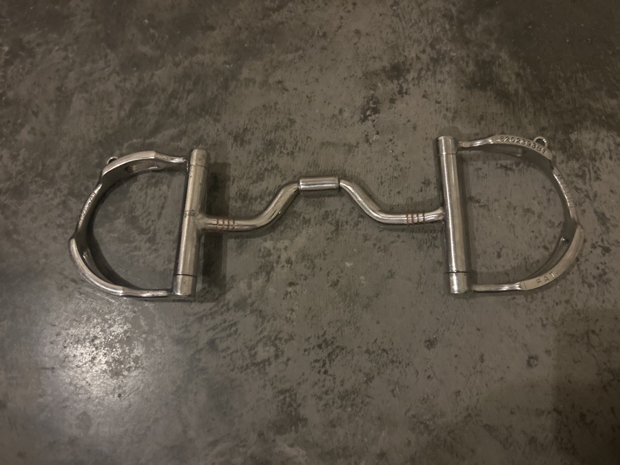 Myler Eggbutt with Hooks Low Port Comfort Snaffle MB 04 Level 2 (5 inches)