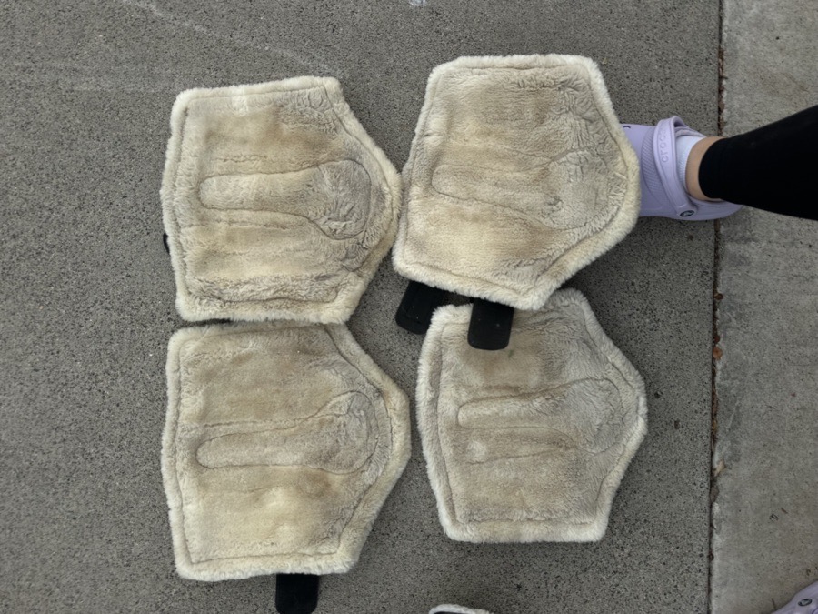 Norton Synthetic Sheepskin closed tendon boots